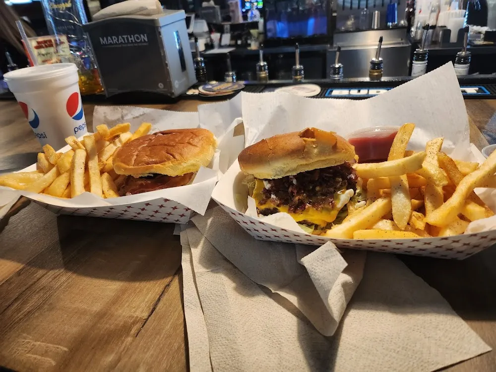 Single Bacon Cheeseburger Combo
